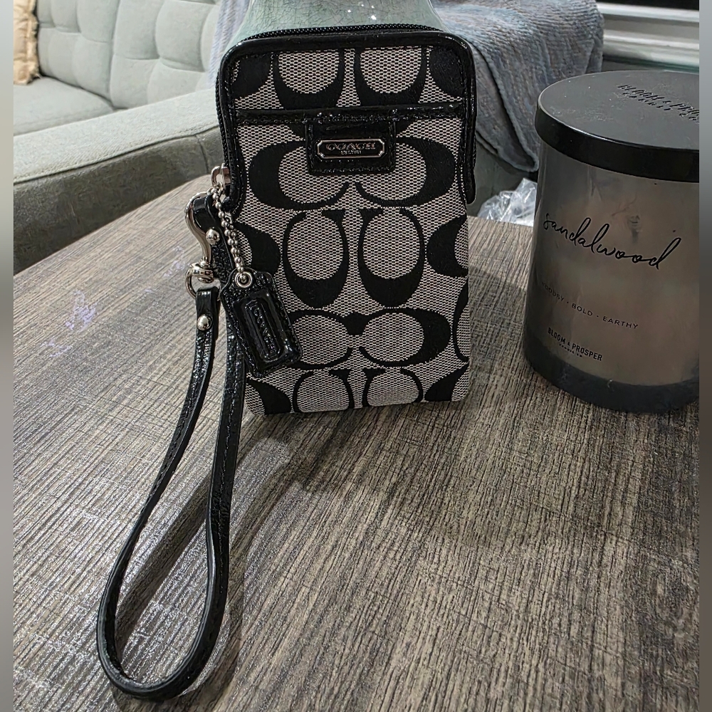 Coach Black and Cream Signature Canvas Wristlet Phone Case